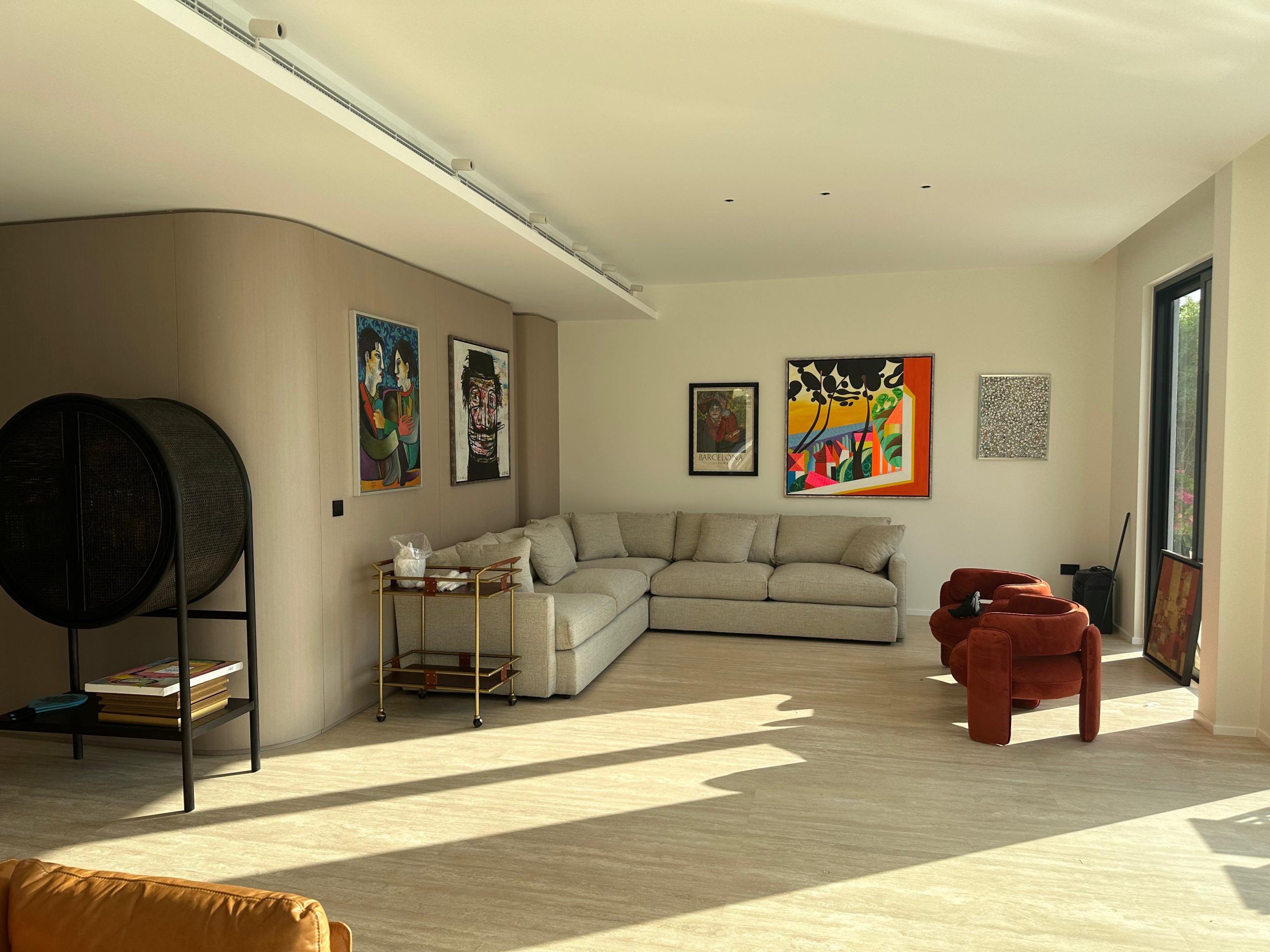 RESIENTIAL VILLA - Jumeirah Island 